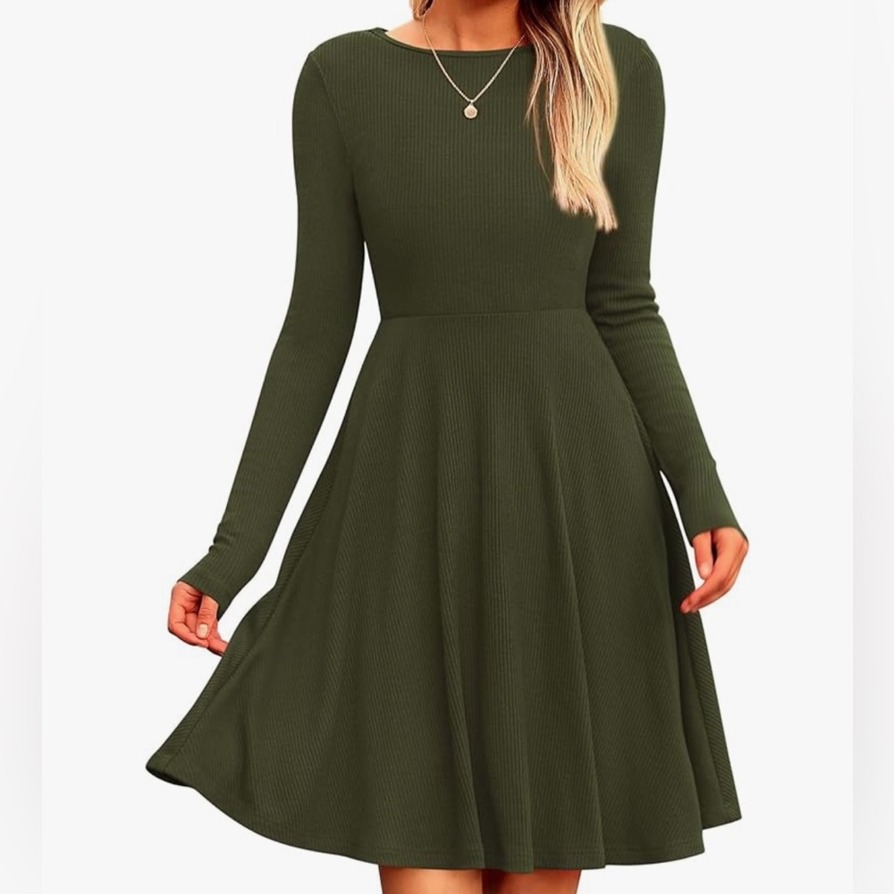 Green long sleeve dress